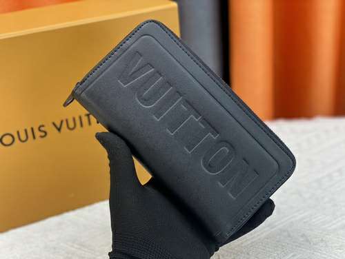 Picture of LV Wallets _SKUfw149051937fw